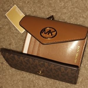Michael kors wallet NEW W/ TAG